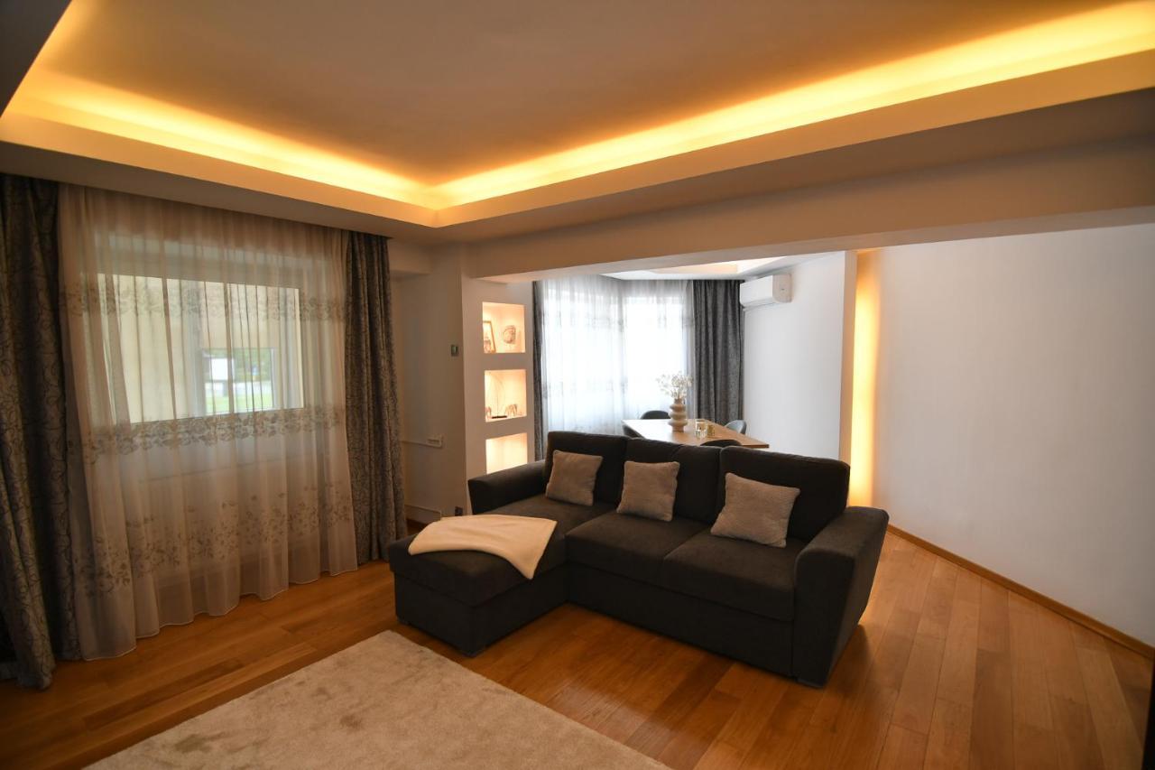 Parliament Square Elite Escapes Apartman Bukarest Kültér fotó