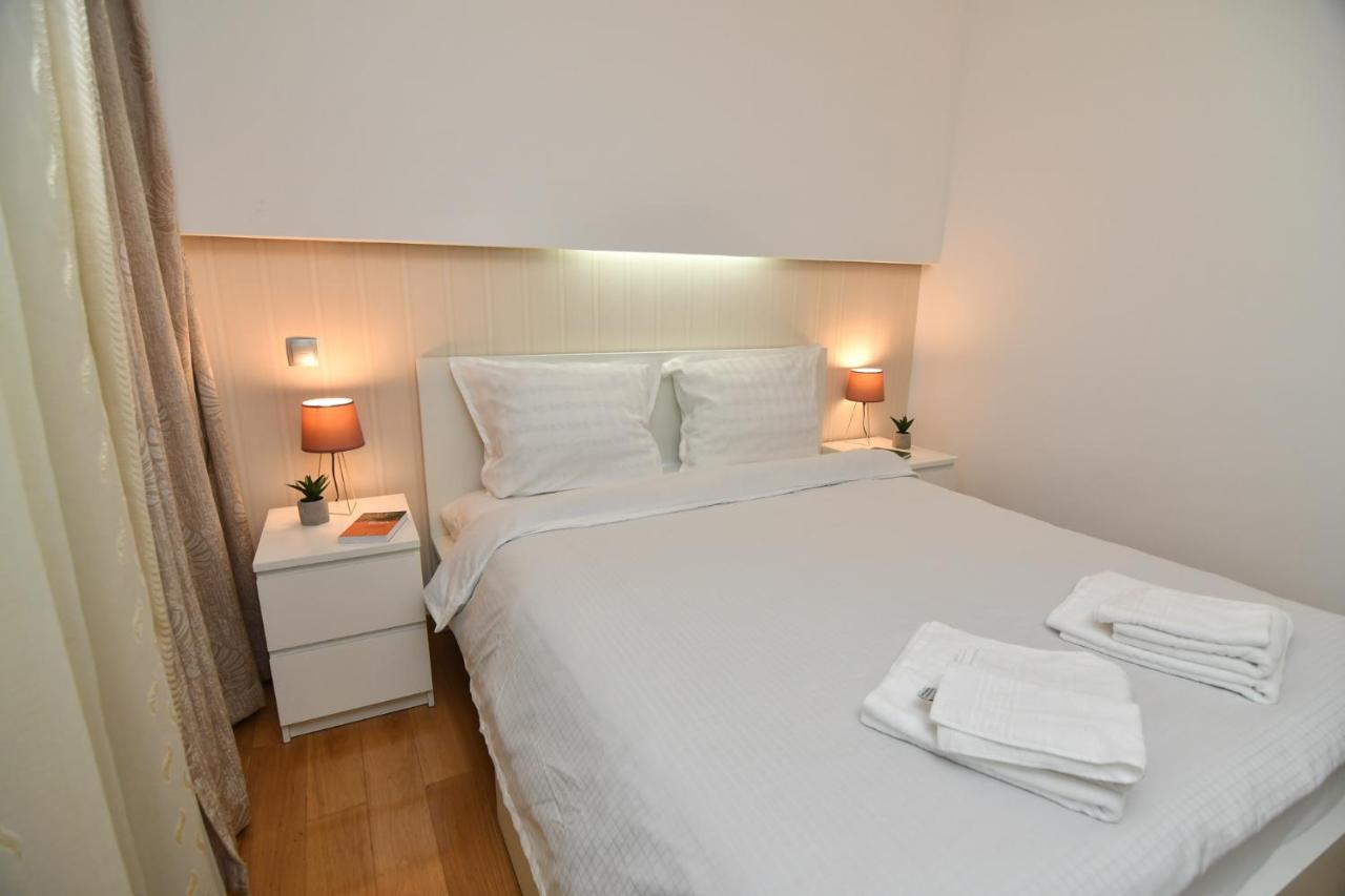 Parliament Square Elite Escapes Apartman Bukarest Kültér fotó