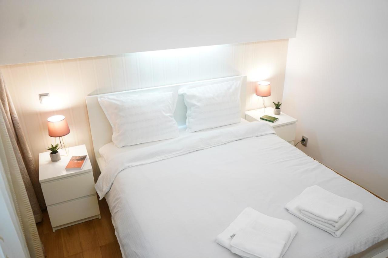 Parliament Square Elite Escapes Apartman Bukarest Kültér fotó