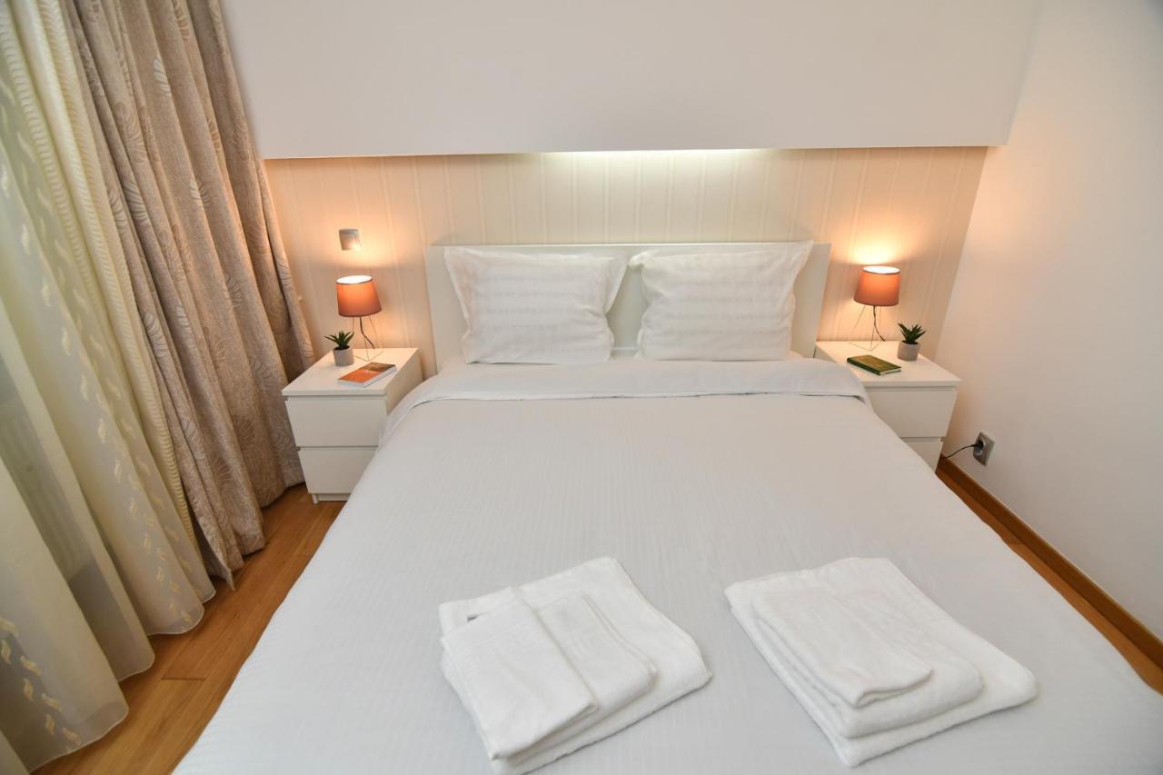 Parliament Square Elite Escapes Apartman Bukarest Kültér fotó